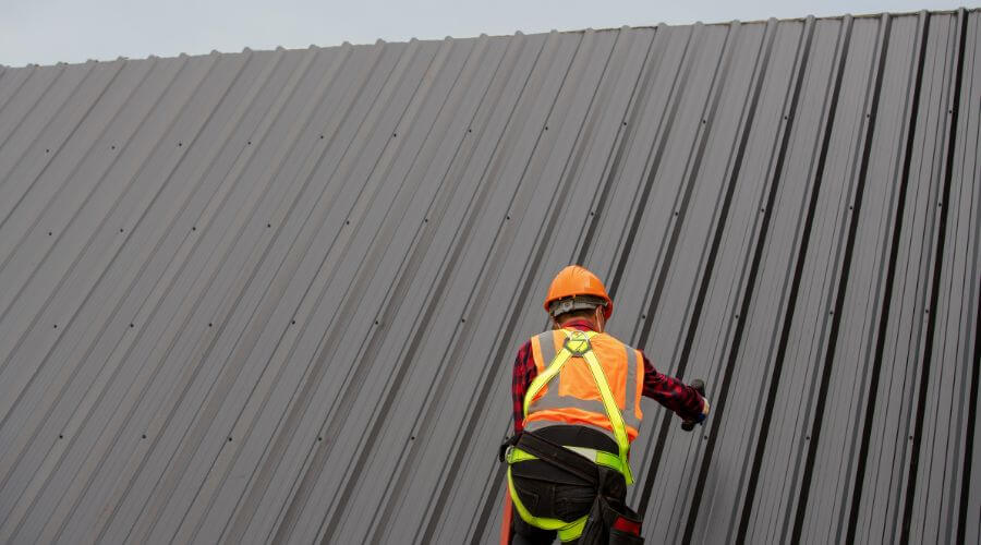 Professional metal roof installation services in Unity, OR